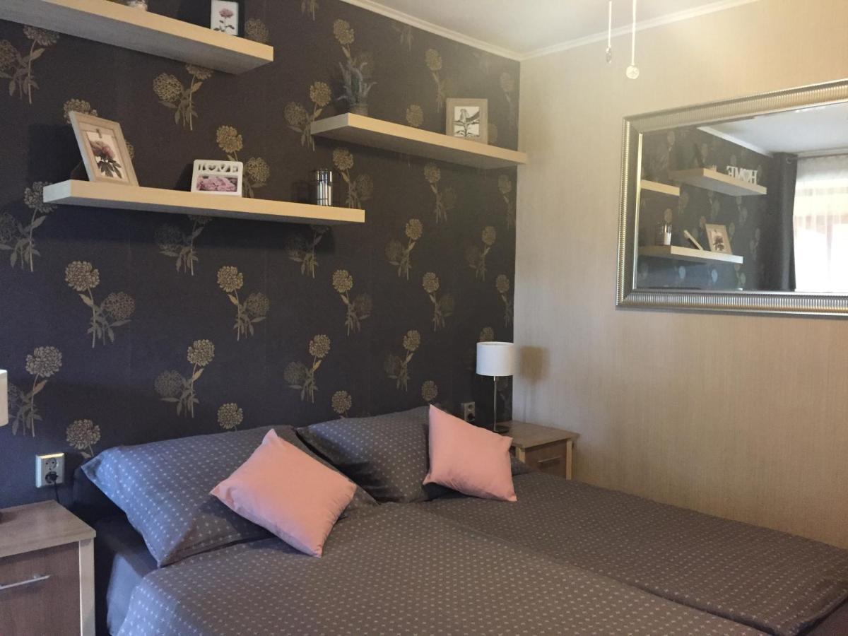 Anna Vendeghaz Eger Appartement Buitenkant foto